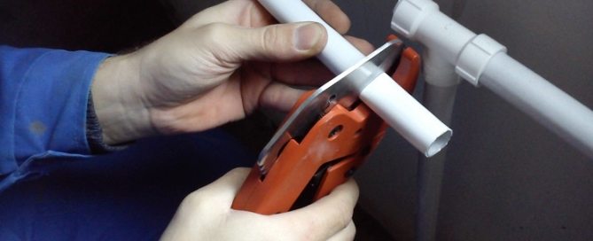 ciseaux pour tuyaux en polypropylène