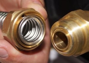 Raccords de tuyaux en acier inoxydable ondulé