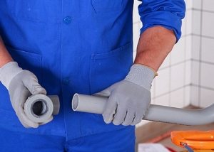 Comment connecter des tuyaux en plastique