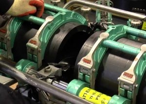 Machine de soudage de tuyaux en plastique