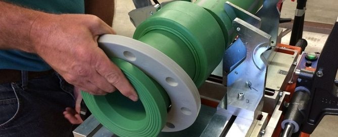 Connexion de tuyaux en polyéthylène