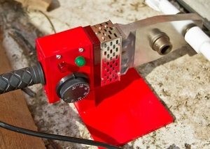 Comment souder des tuyaux en plastique