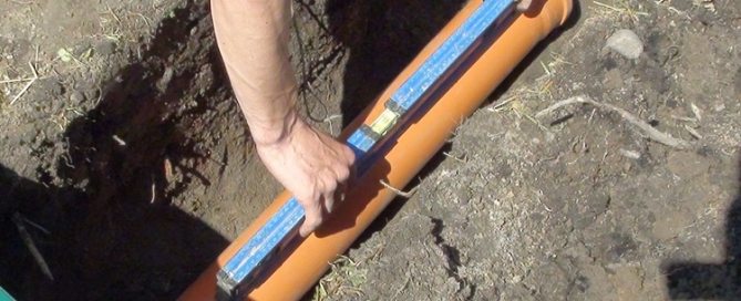 Pente du tuyau d'égout