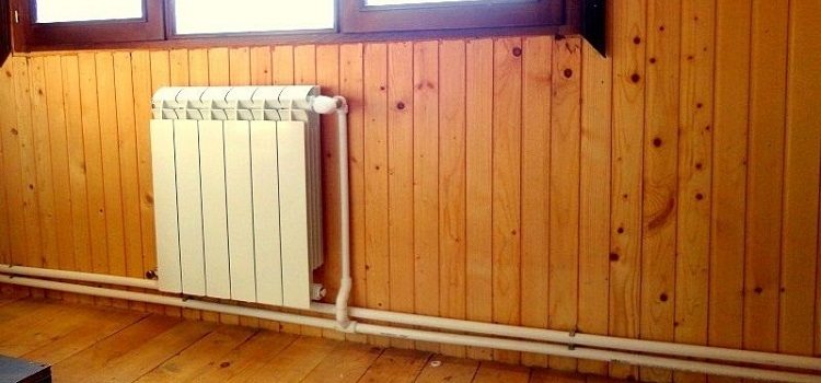 Dans les systèmes de chauffage, des tuyaux en polypropylène avec une couche de renfort en aluminium ou en fibre de verre sont utilisés Types de tuyaux en plastique