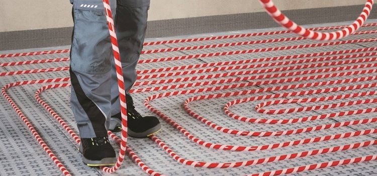 Le polyéthylène réticulé est le matériau le plus pratique et pratique pour installer le chauffage par le sol Tuyau pour chauffage au sol en polyéthylène réticulé