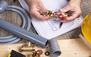 Comment connecter un tuyau en plastique avec un métal