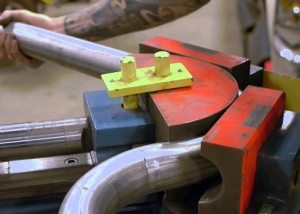 Comment plier un tuyau en aluminium