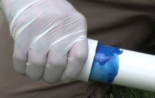 Colle pour tuyaux en PVC