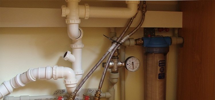 Tuyaux et raccords en PVC