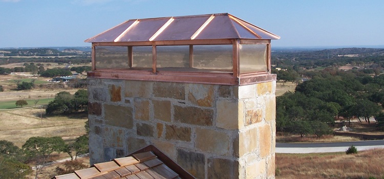 La girouette est une sorte de hotte qui protège la cheminée de pénétrer à l'intérieur des débris, des précipitations et aide à augmenter la traction dans le tuyau Aube sur le tuyau