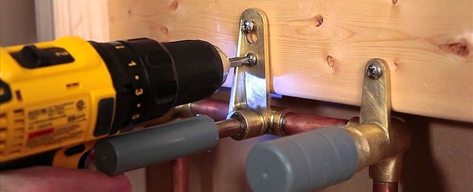 Fixations pour supports de tuyauterie pinces de niveau