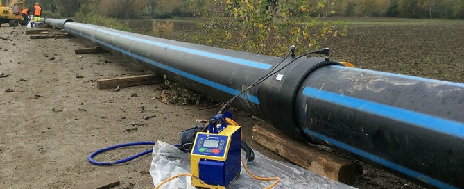 Raccords pour tuyaux en polyéthylène