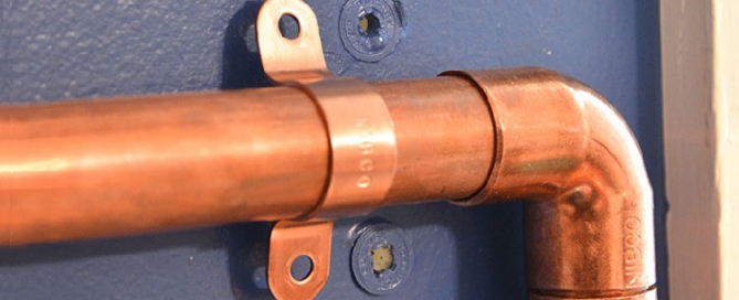 Support à deux pieds en métal