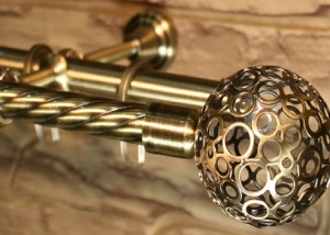 Pipe torsadée décorative