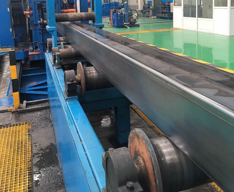 La méthode de production des tuyaux dicte les paramètres techniques du futur produit tailles de tuyaux profilés