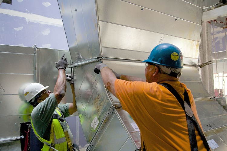Les conduits de ventilation galvanisés sont faciles à installer quelle que soit la forme de la section Conduits en acier galvanisé