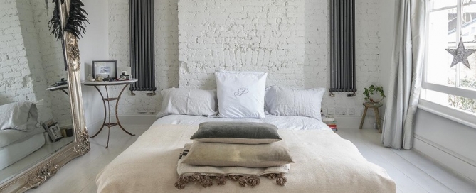 Radiateur à eau chaude vertical